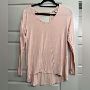 Pale pink Banana Republic shirt 💕